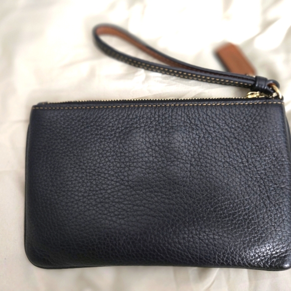 Coach X Disney - Minnie Mouse - Black and Tan Leather Wristlet - Picture 5 of 5